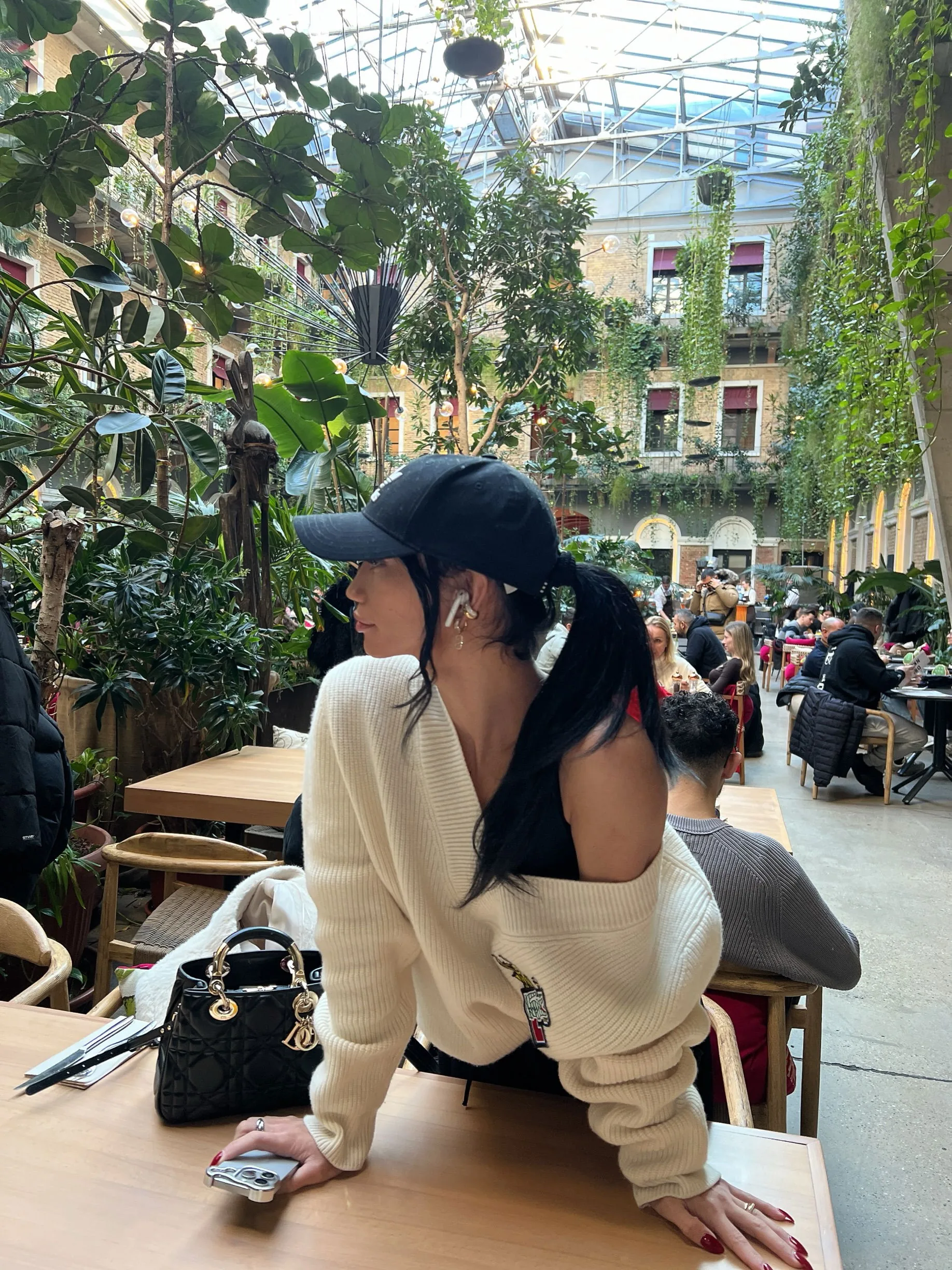 Brunetka Kamila - Escort Brno